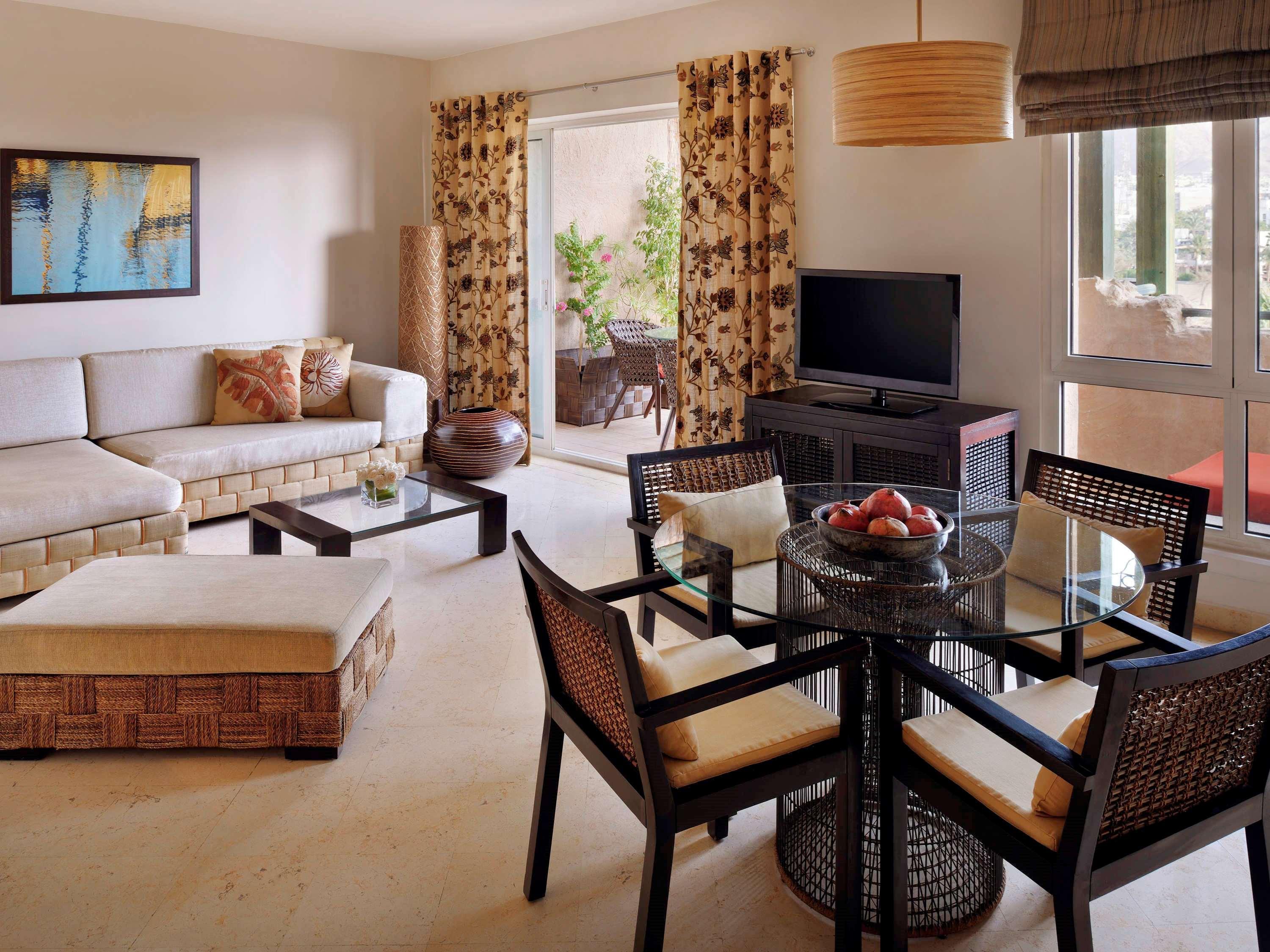 Resort Moevenpick & Residences 5*